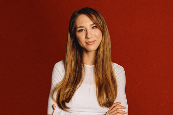 &Ncy;&acy;&dcy;&yacy; &Dcy;&zhcy;&acy;&bcy;&rcy;&acy;&icy;&lcy;&ocy;&vcy;&acy;&period; Stand Up &Icy;&zhcy;&iecy;&vcy;&scy;&kcy;