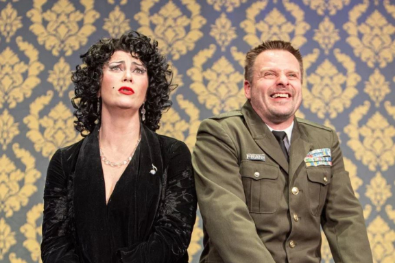 Семейка легкого поведения